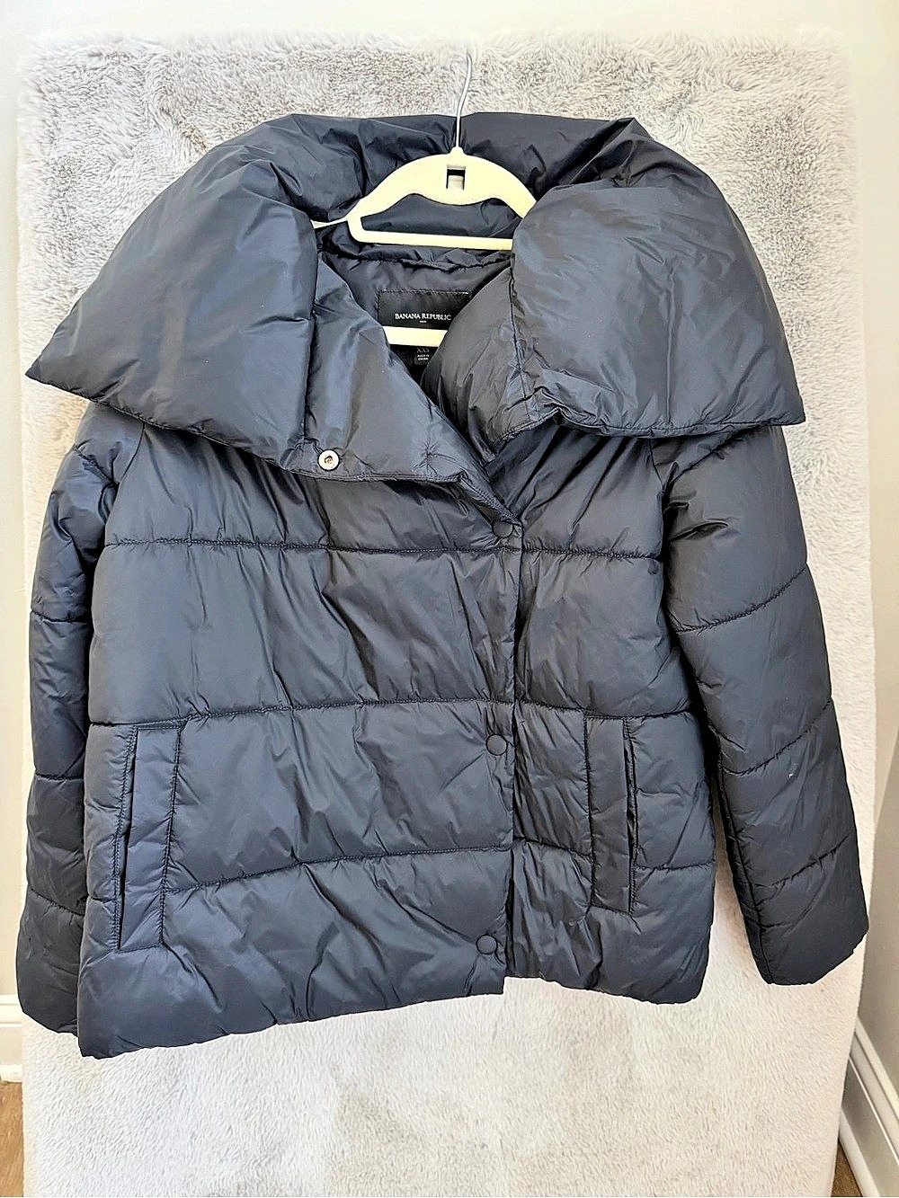 Banana Republic Women’s XXS Black Puffer Jacket Oversized Collar